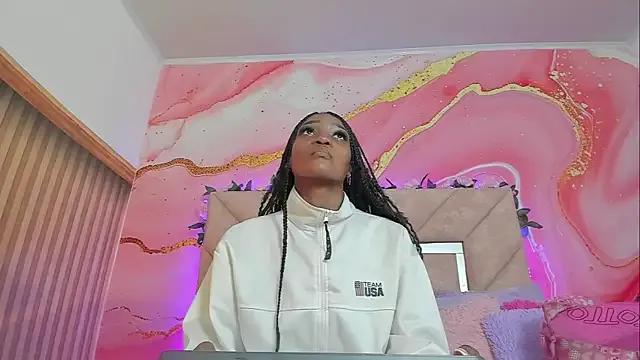 Taylor_oriana_ on StripChat