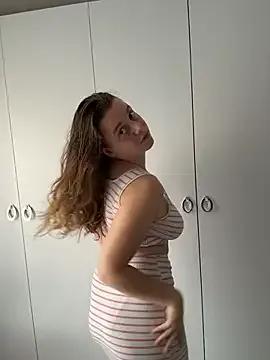 TenderLaGlamor on StripChat