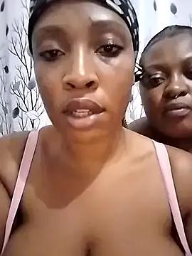 TheDoubleDose18xxx on StripChat