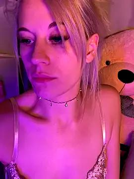 TheRealJessyLey on StripChat