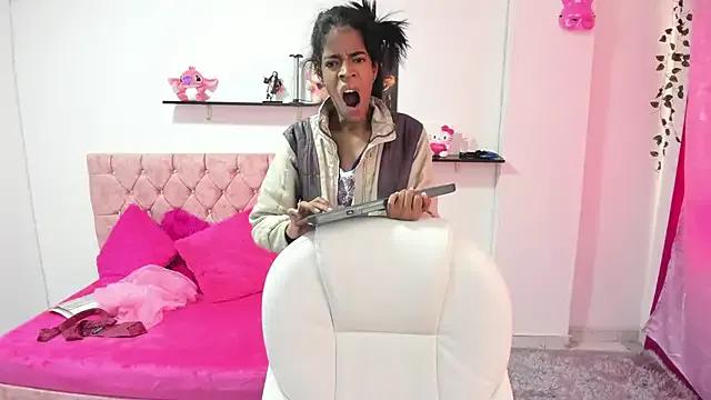 thianahorny on StripChat