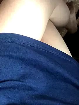 Tina_995 on StripChat