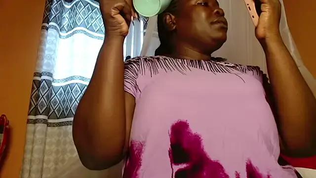 titi_fiesta on StripChat