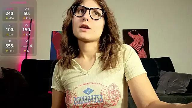 TrixiBell on StripChat