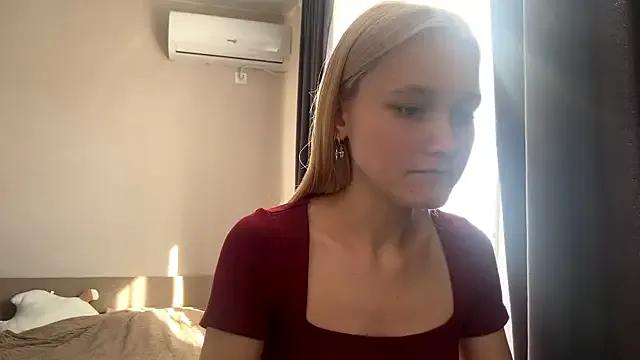 TwinedPeril on StripChat