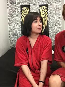 TwinHeat — Fingers ass + spak