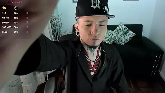 tyler_jones_ on StripChat