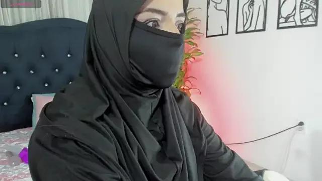 Uzra_hayed on StripChat