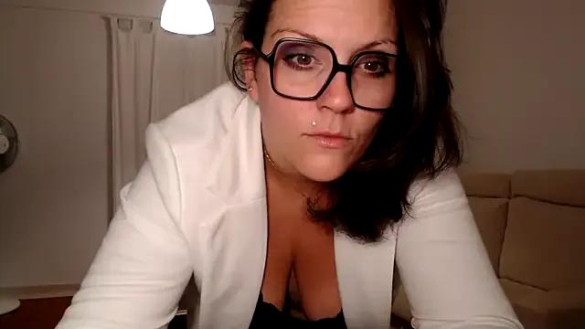 vagina02cam on StripChat