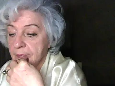 ValeriaKroww on StripChat