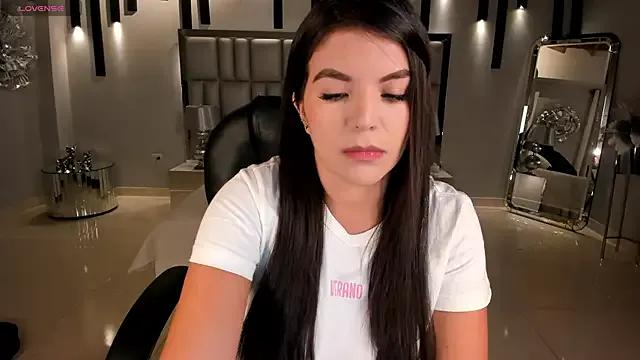 ValeriaRoldanX on StripChat
