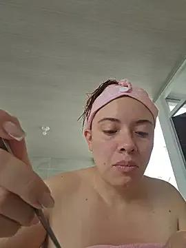 valery_mora on StripChat