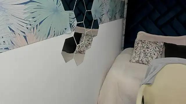 Valery_More__ on StripChat