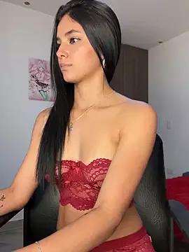 Vaneza_G1 on StripChat