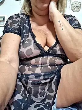 VenusAlpha on StripChat