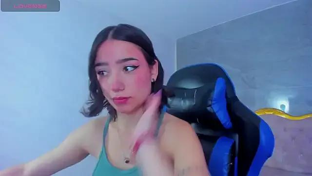 venuss09_s on StripChat