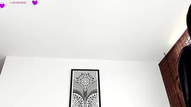 VeronicaTonu on StripChat