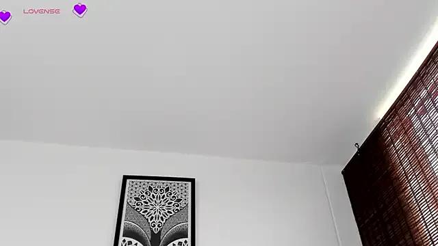 VeronicaTonu on StripChat