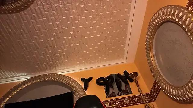 VICTORIA89 on StripChat