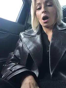 VikaBunny1 on StripChat