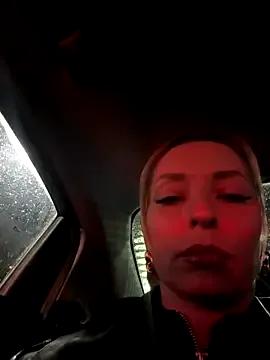 VikaBunny1 on StripChat