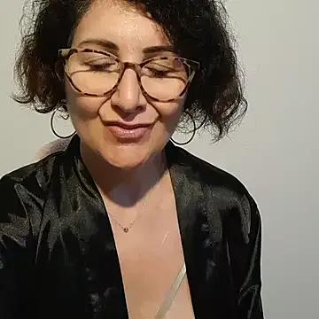 Viola8p on StripChat