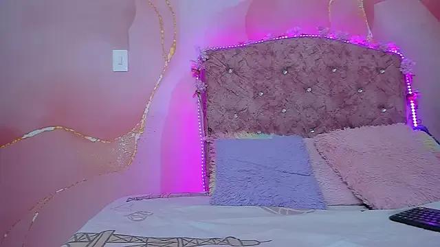 violet_taylor_ on StripChat