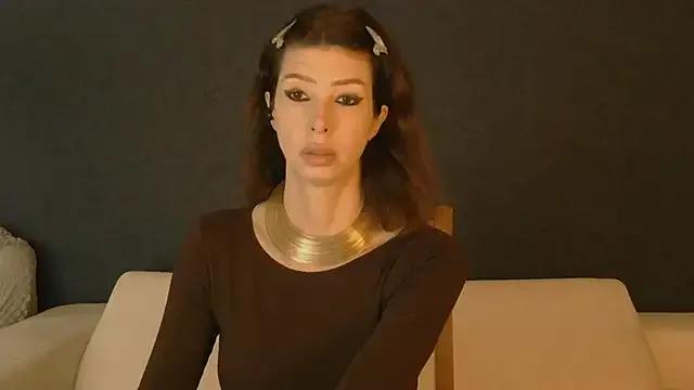 WhiteQueen888 on StripChat