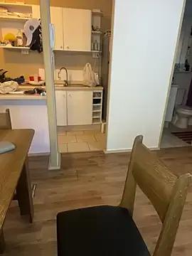 WhiteWomen on StripChat