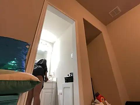 wynterheat on StripChat