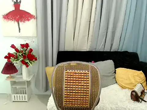 xAsianTOPModelx on StripChat