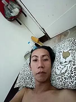 xx9inchesCOCKxx on StripChat