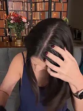 xxxEffyxxx on StripChat