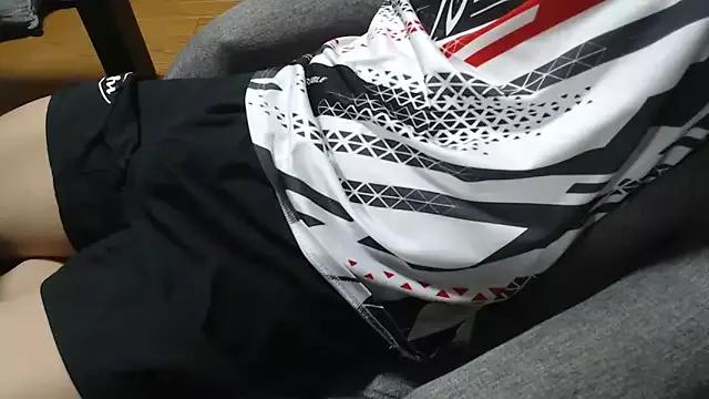 Yasu2000 on StripChat