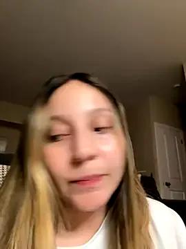 yourlilsecreet on StripChat