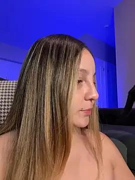 yourlilsecreet on StripChat