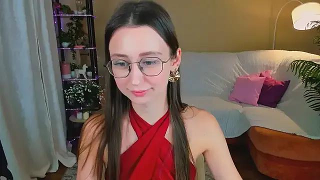 YourLovellyStory on StripChat