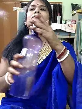 yoursweety09 on StripChat