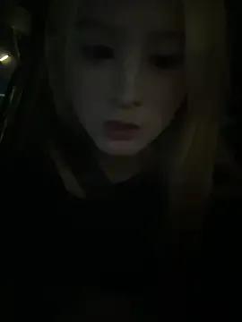 yuki_june on StripChat
