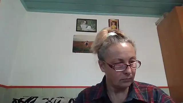 ZhannaLove480 on StripChat