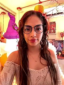 Zoe_Bae on StripChat