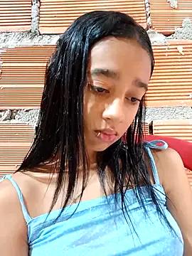 Zoe_Sweett18 on StripChat