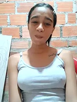 Zoe_Sweett18 on StripChat