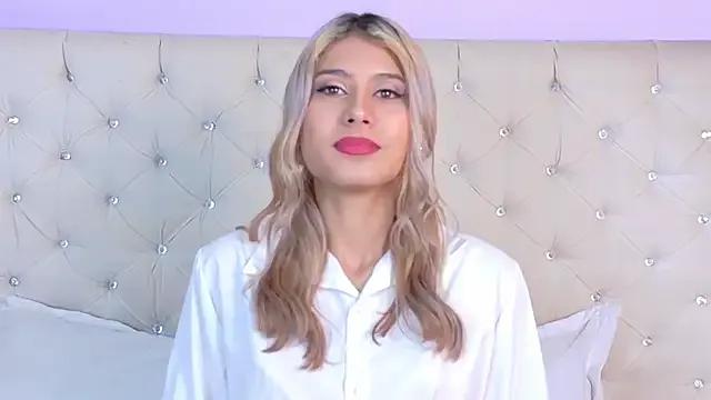 ZoehAngel on StripChat