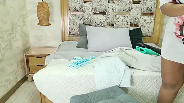 ZOLEY_WATSON on StripChat