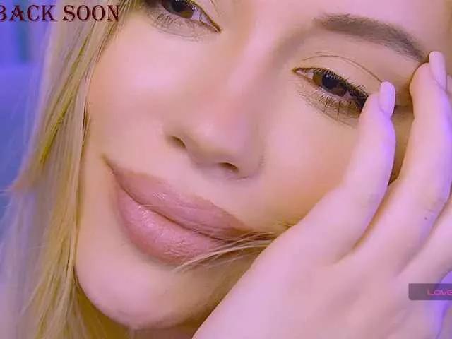 0------0 on BongaCams 