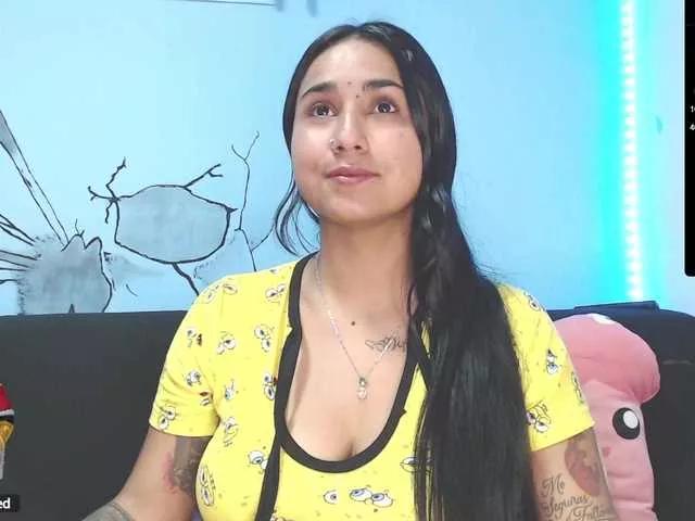 Annyee on BongaCams 