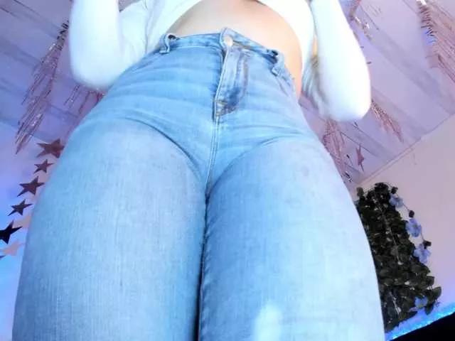 flylia01 on BongaCams 