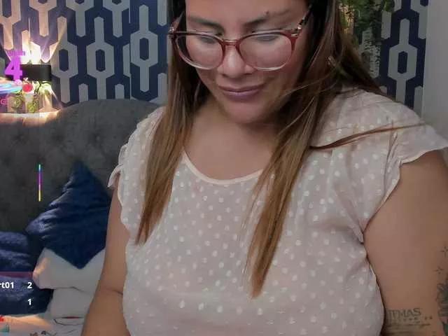 Jadde-Shine on BongaCams 