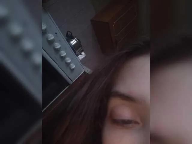 Kissa-is-klassa-a on BongaCams 